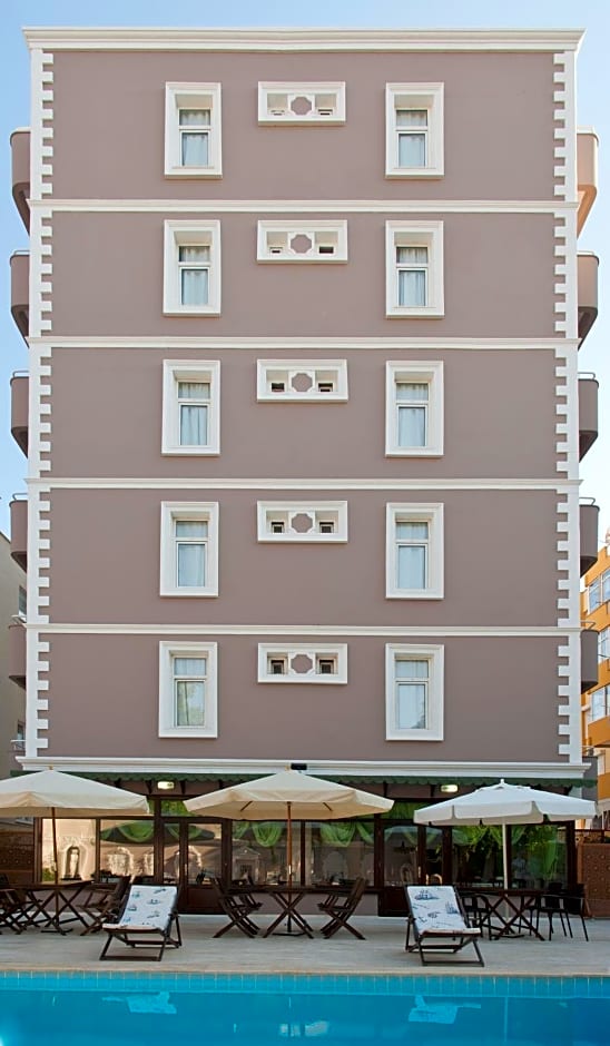 Triana Hotel