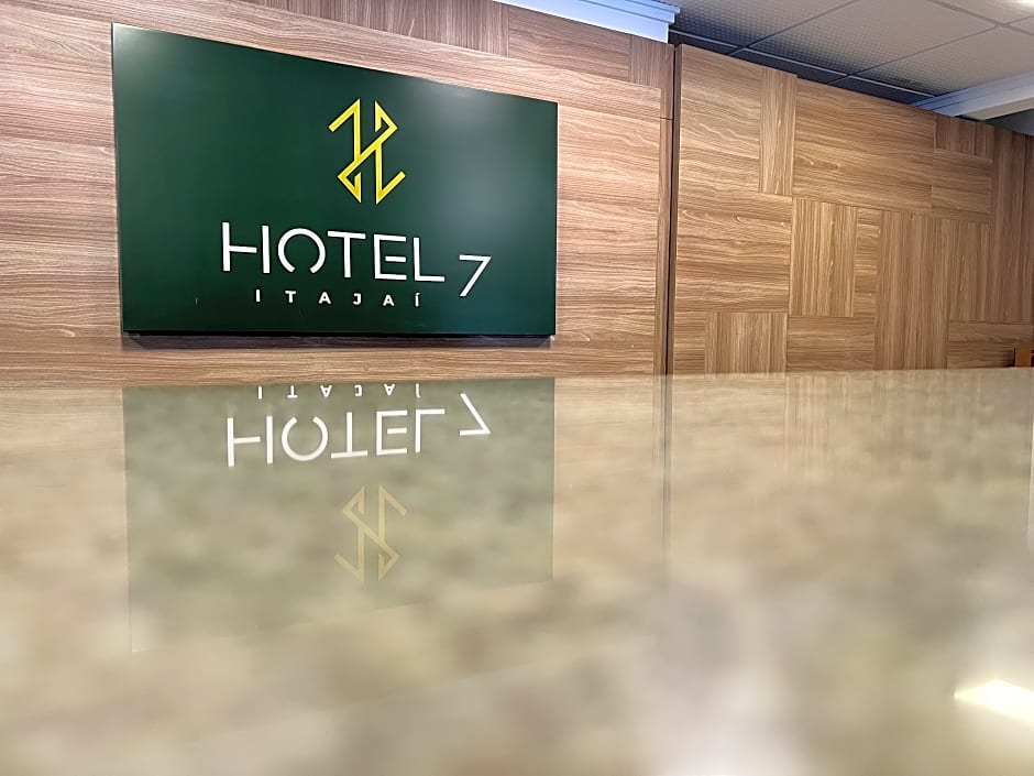 Hotel 7 Itajai