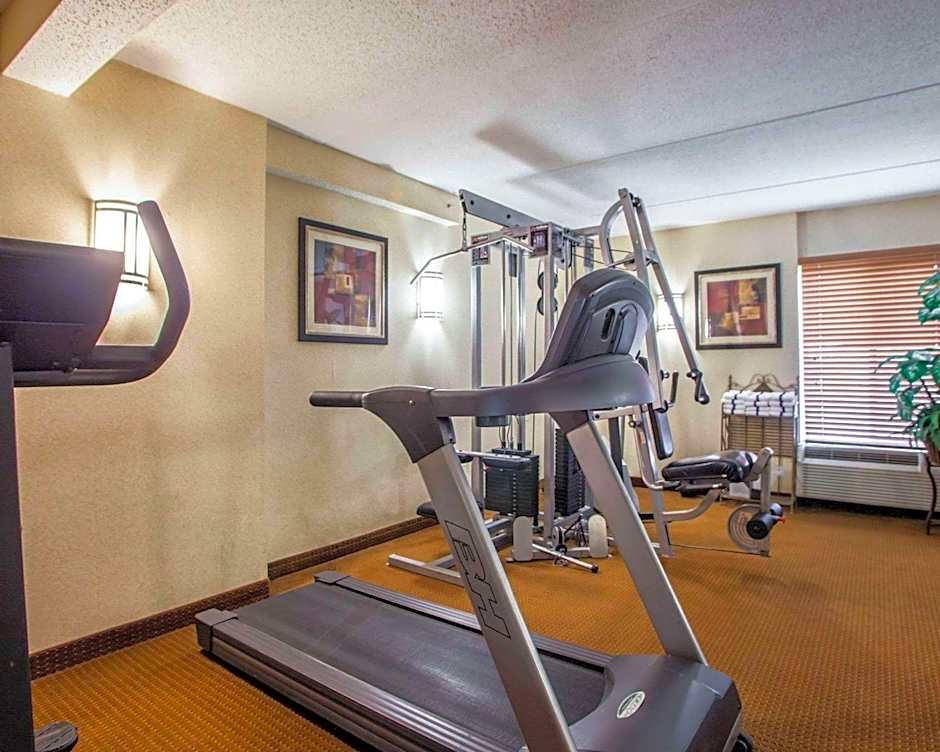 Quality Inn Aurora - Naperville Area
