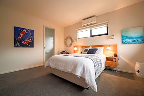 Deluxe Queen\ Apartment - Top Floor