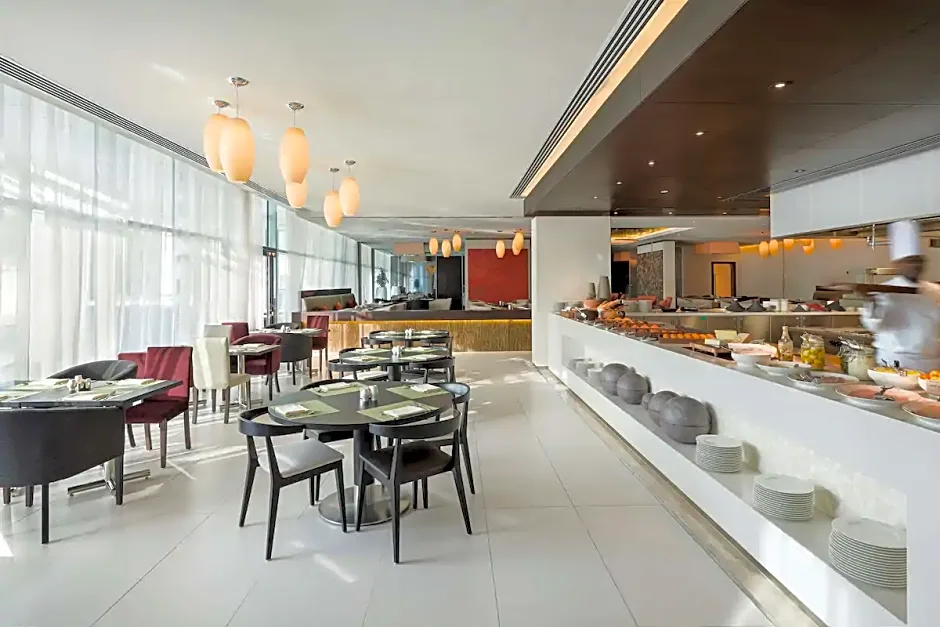 Hyatt Place Dubai Al Rigga Hotel