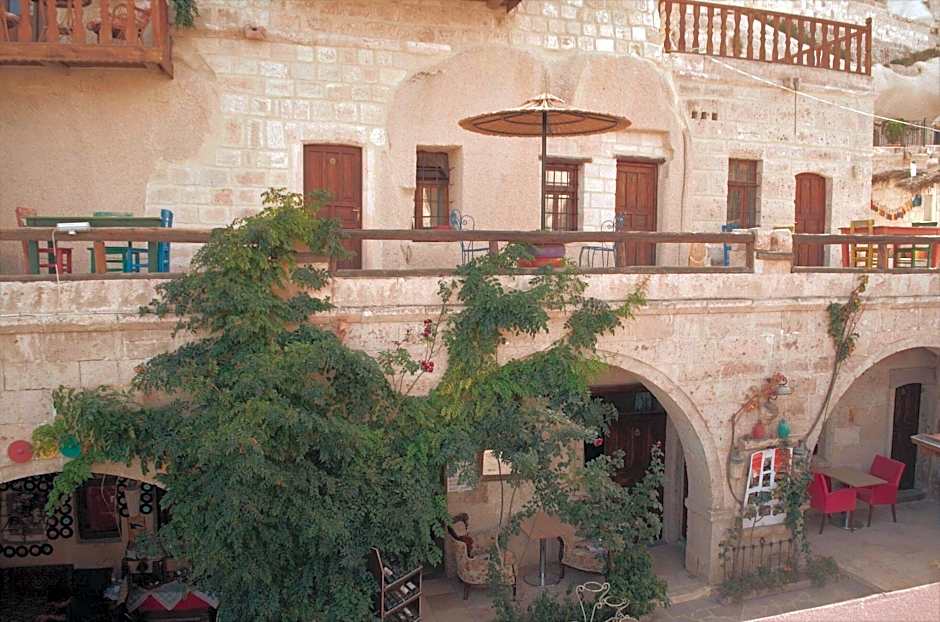 Antique Terrace Suites