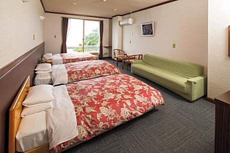 Triple Room with Sea View