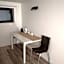 Luxury Apartment Private House and Parking Netflix