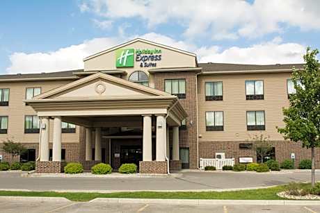 Holiday Inn Express Hotel and Suites Mason City By IHG