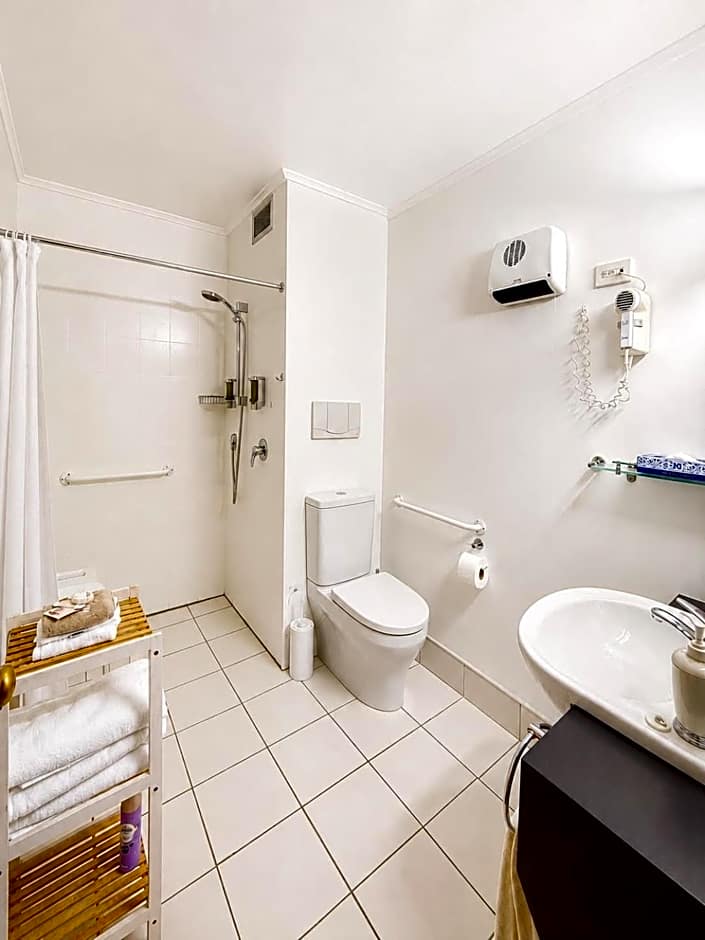 Amity Serviced Apartments