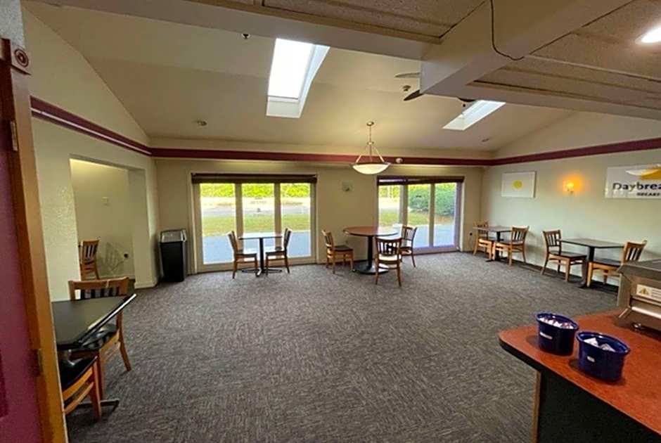 Days Inn by Wyndham Harrisburg North