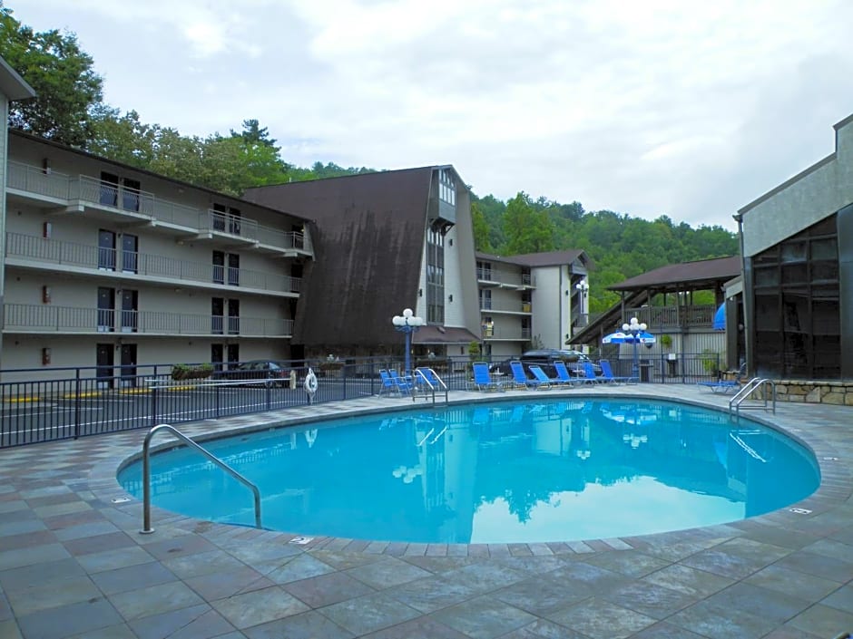Sidney James Mountain Lodge