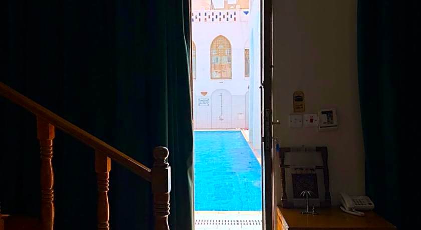KUWAIT PALACE HOTEL