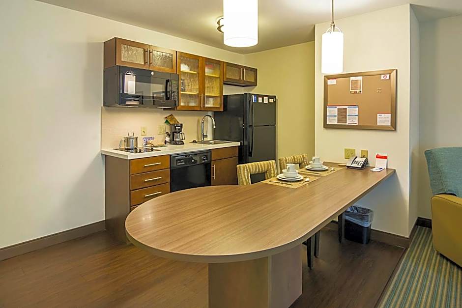 Candlewood Suites Pensacola - University Area By IHG