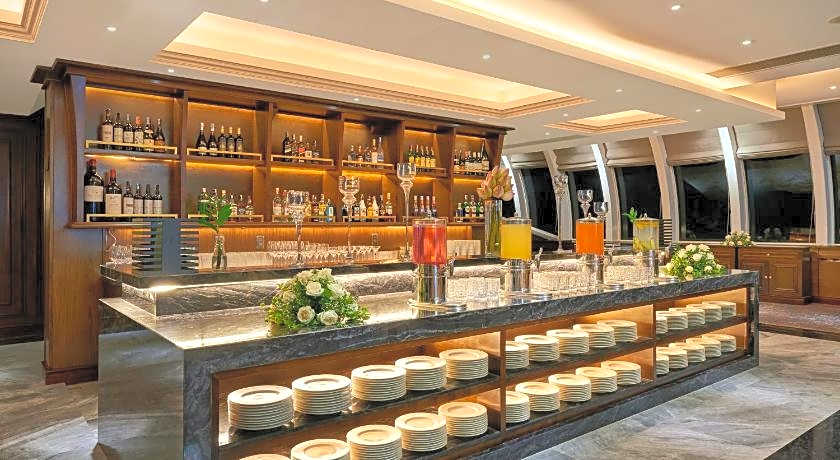 Paradise Suites Hotel