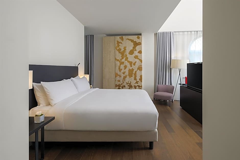 Hilton Lake Como