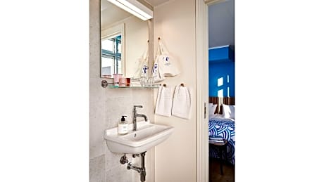 Standard Double Room (1 Double Bed)