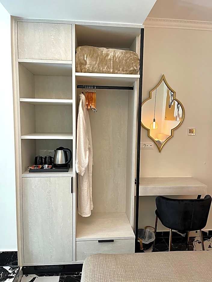 Aesthesis Arxontiko Luxury Rooms