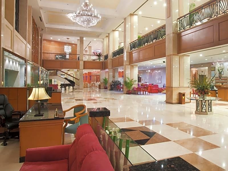 Holiday Inn Wuhan Riverside By IHG