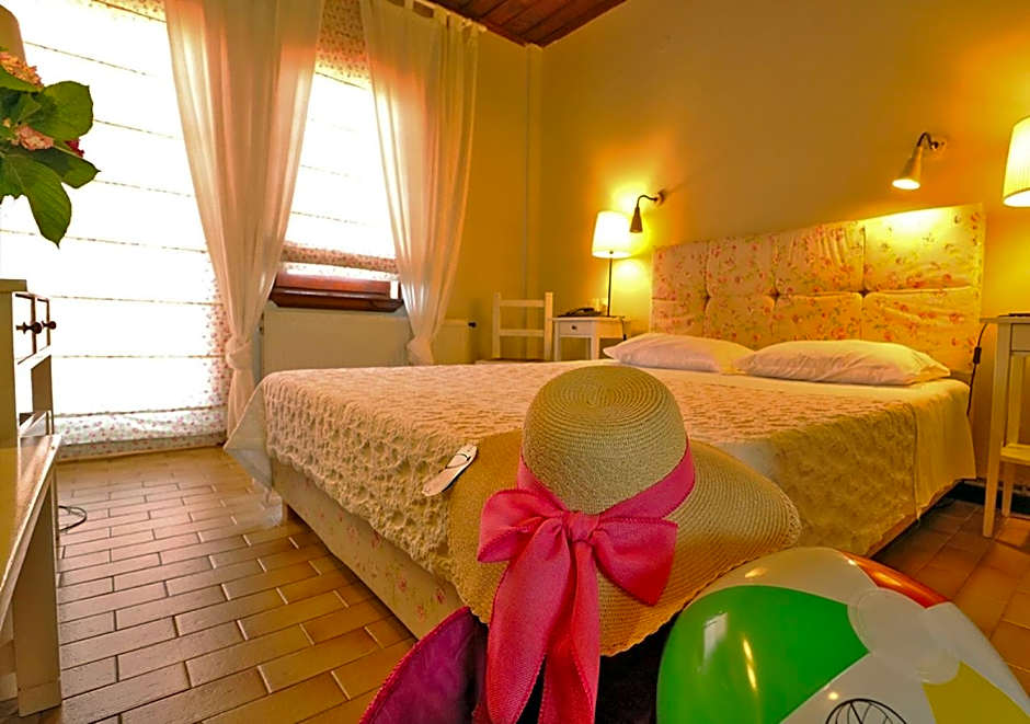 Boutique Hotel Kentrikon & Bungalows