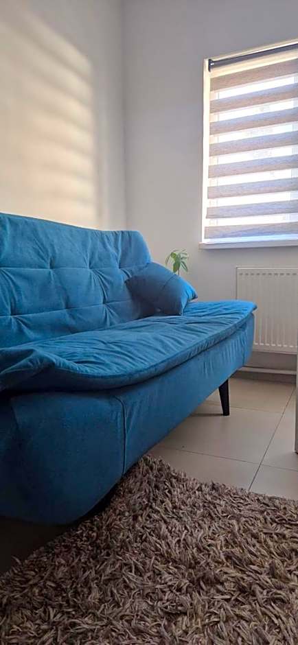 4 Seasons Apartments