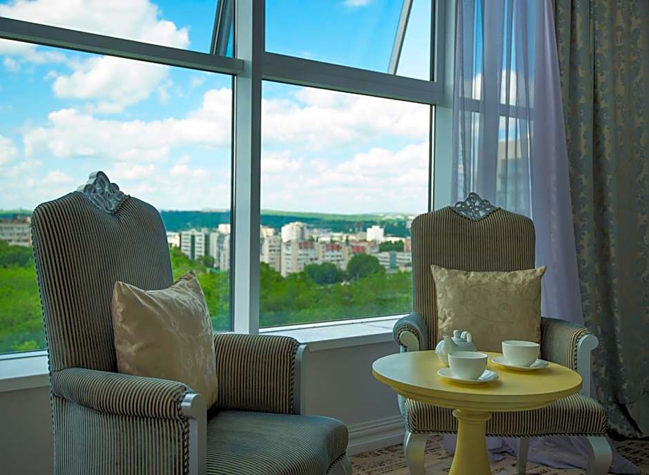 Bristol Central Park Hotel