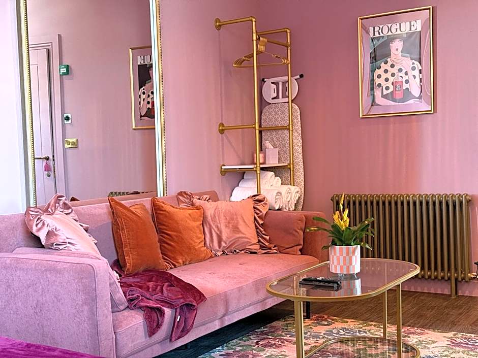 The Bank Aparthotel by Coorie Doon Stays