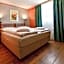 Hotel Tell and Apartments