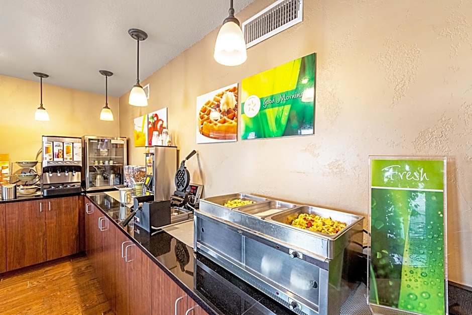 Quality Inn Three Rivers