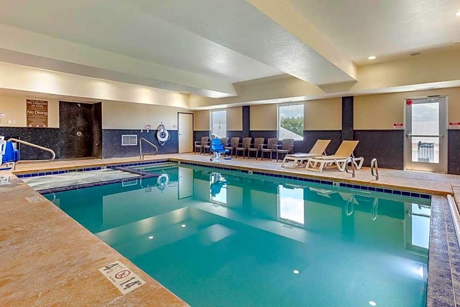 Comfort Inn & Suites Edgewood