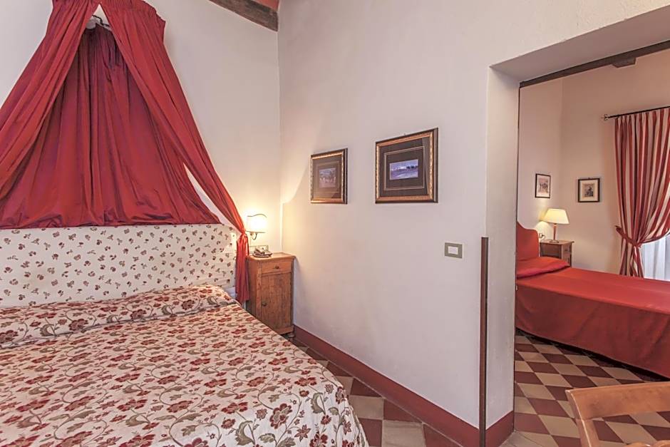 Il Chiostro Del Carmine