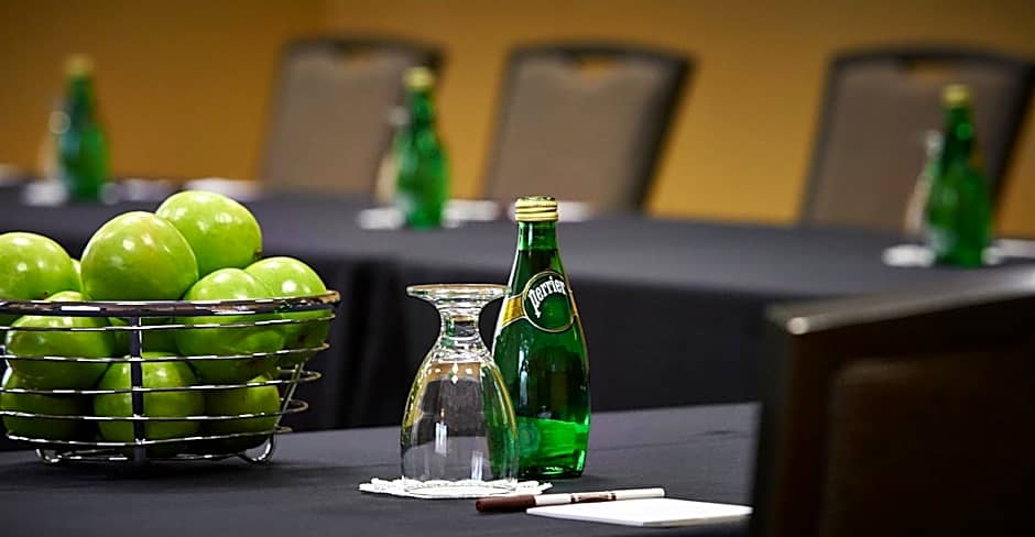 Staybridge Suites Hamilton - Downtown By IHG