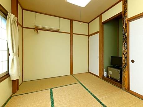 Twin Room with Shared Bathroom