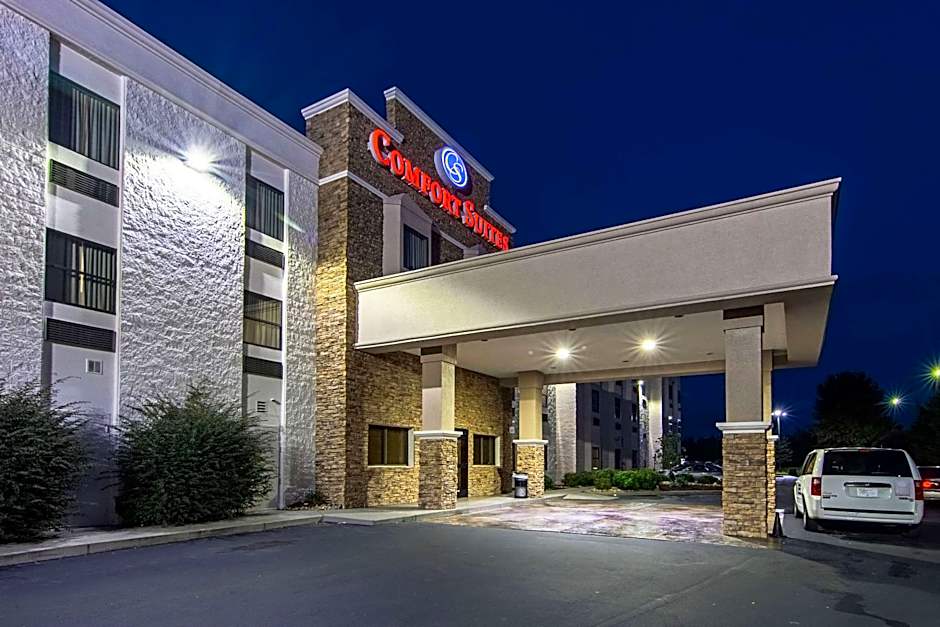 Comfort Suites Knoxville Airport
