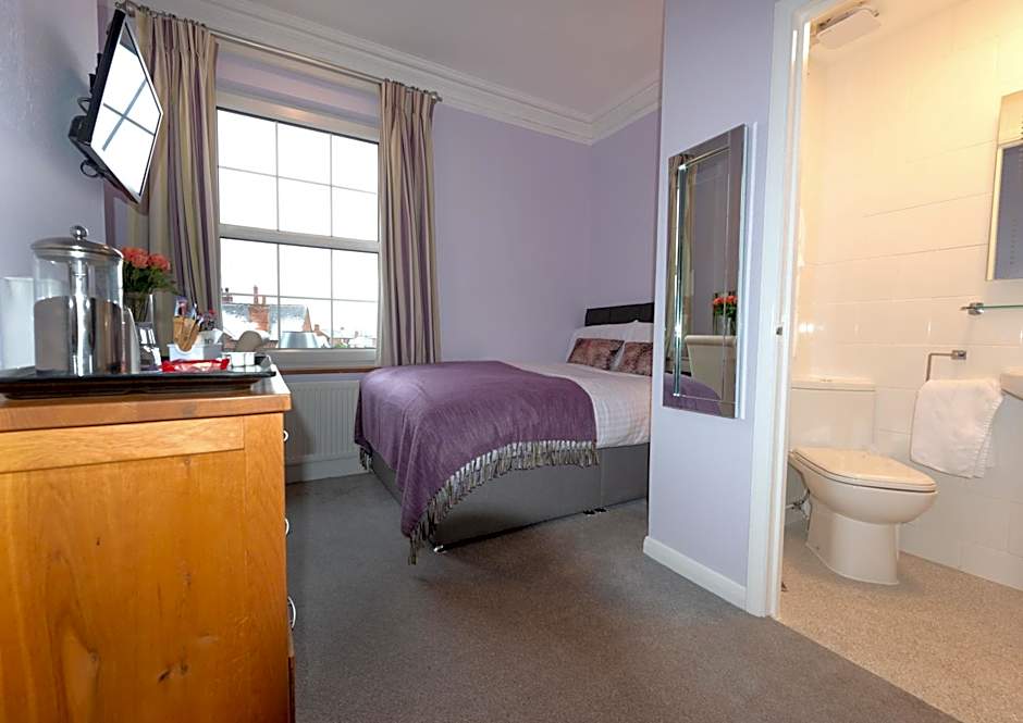 Photo 1 of 4 of Single Room