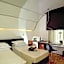 Black Hotel