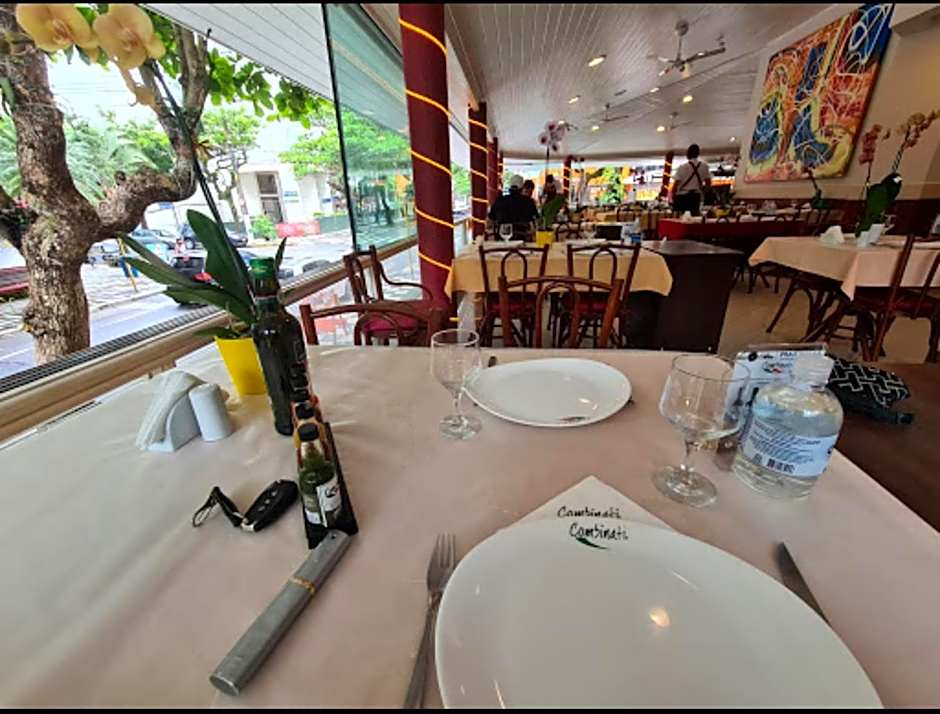 Flat Service Pitangueiras com Vista Mar