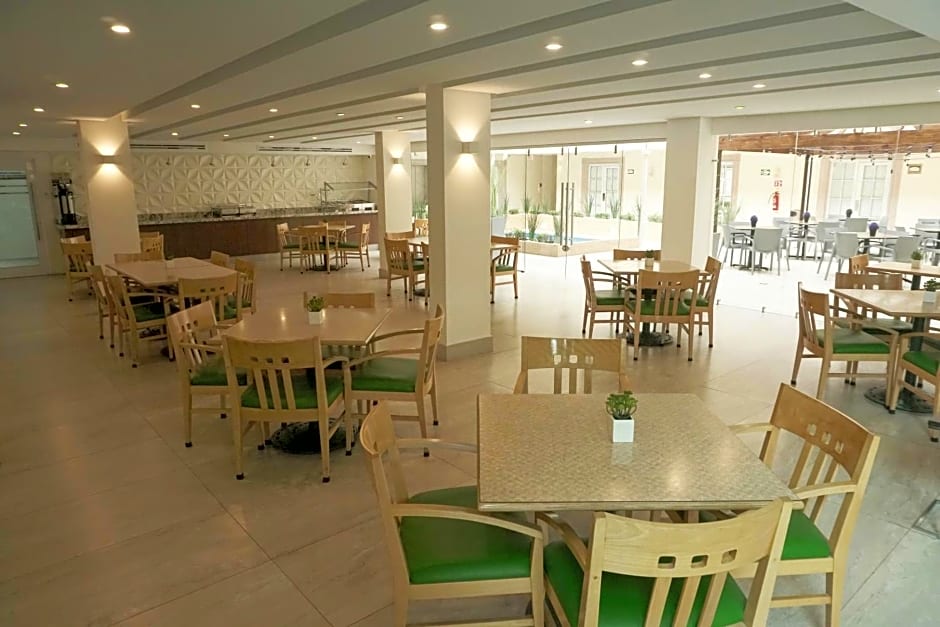 Best Western Plus Monterrey Colon