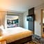 Holiday Inn Express And Suites Queenstown By IHG
