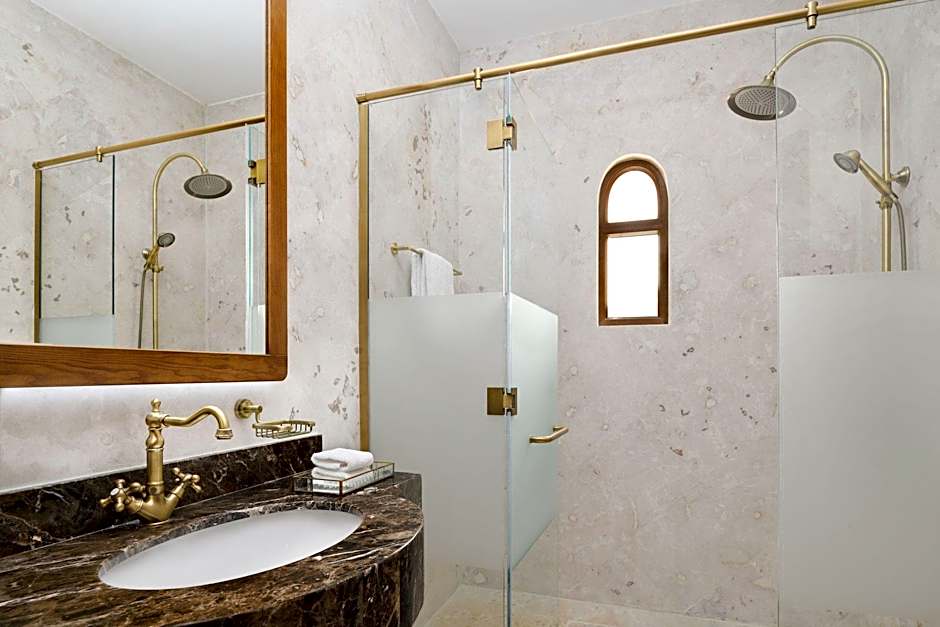 Al Samriya, Autograph Collection