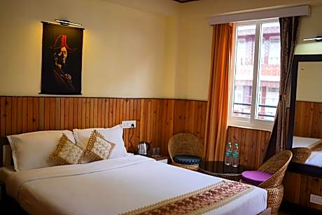 Super Deluxe Mountain View Room