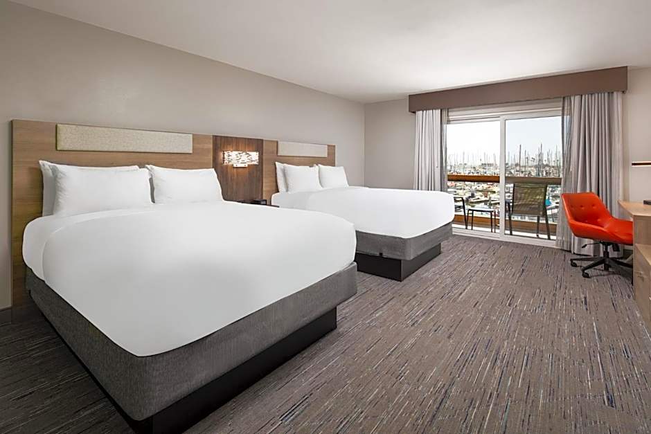 Holiday Inn Express Hotel & Suites Ventura Harbor By IHG