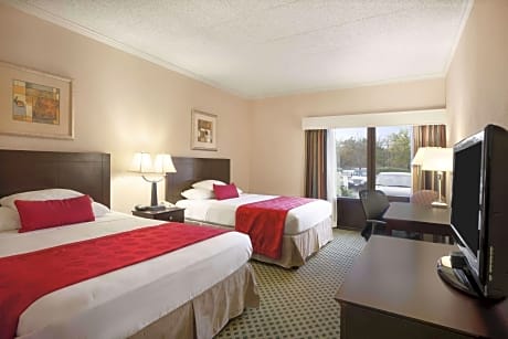 Double Room with Two Double Beds - Mobility Access/Non-Smoking
