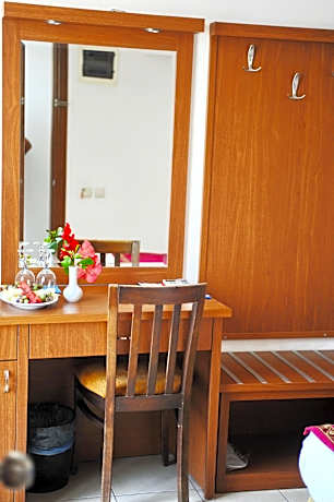 Double or Twin Room with Sea View