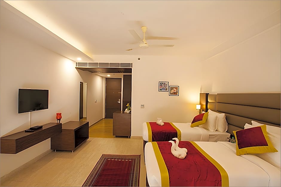 Velvet Clarks Exotica Zirakpur Hotel