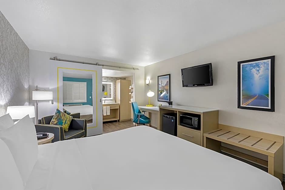 Hillstone Inn Tulare, an Ascend Collection Hotel