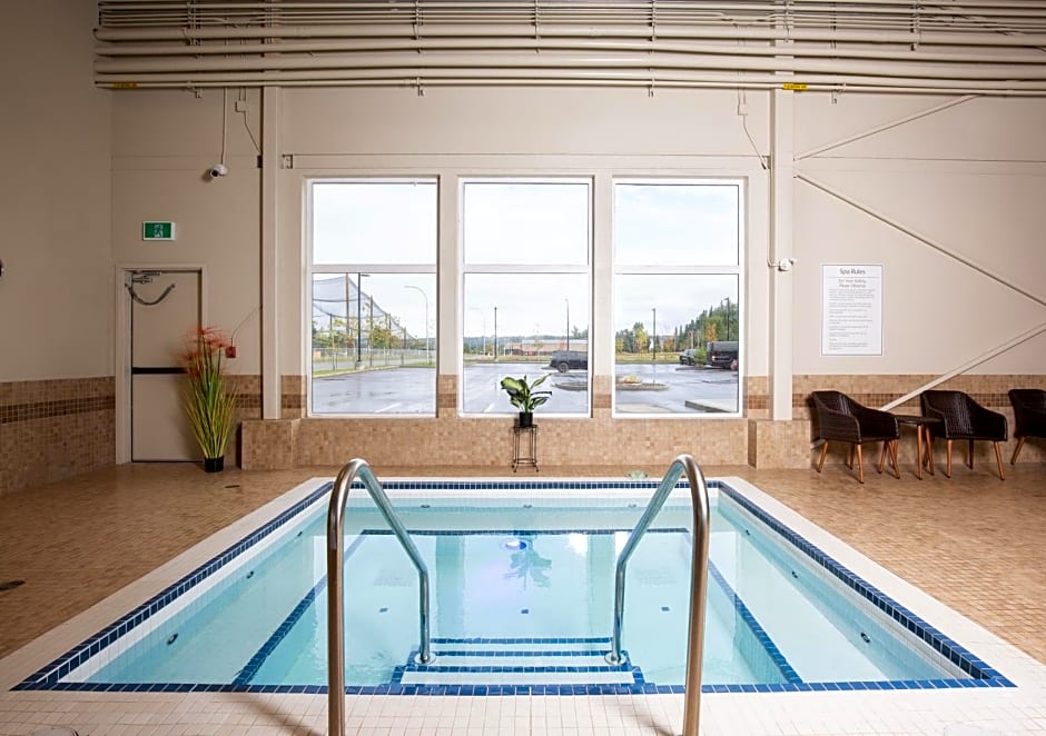 Pomeroy Inn & Suites Prince George