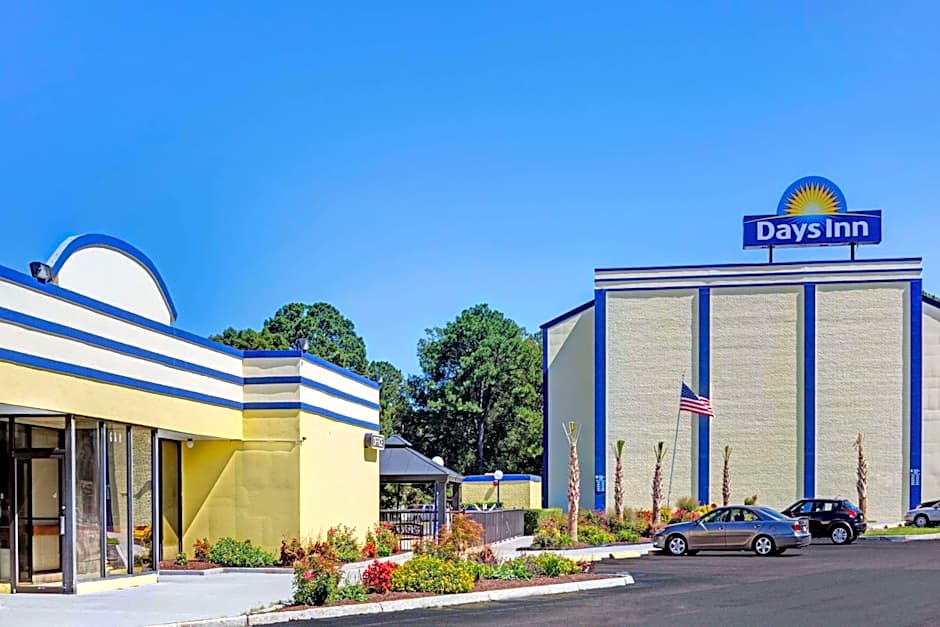 Days Inn by Wyndham Norfolk Military Circle