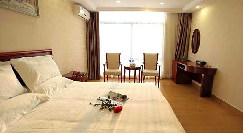 GreenTree Inn GuangDong HuiZhou South Railway Station DanShui RenMin Road Business Hotel
