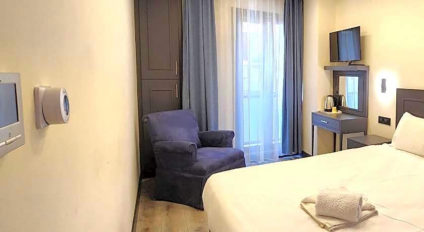 Shishly Palace Hotel