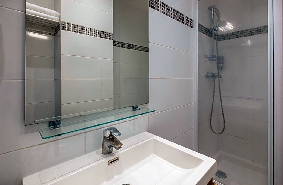 Hotel la Perle Montparnasse