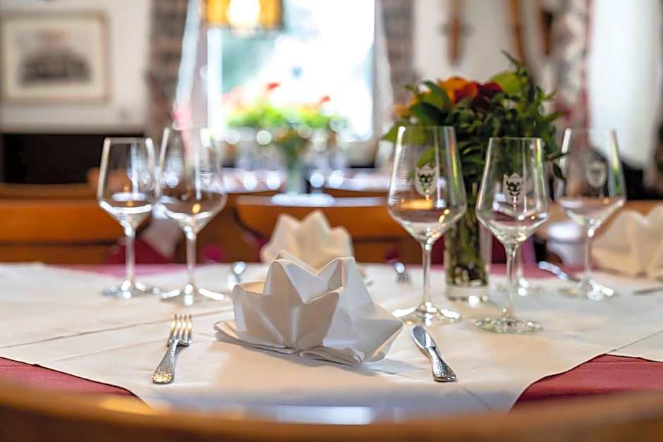 Hotel & Gasthaus Lowen