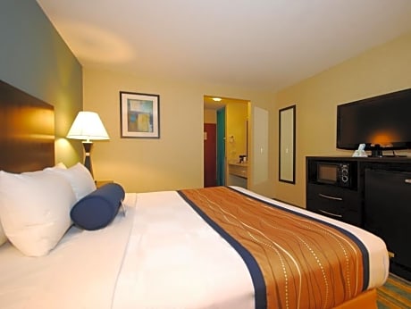 Deluxe King Bed