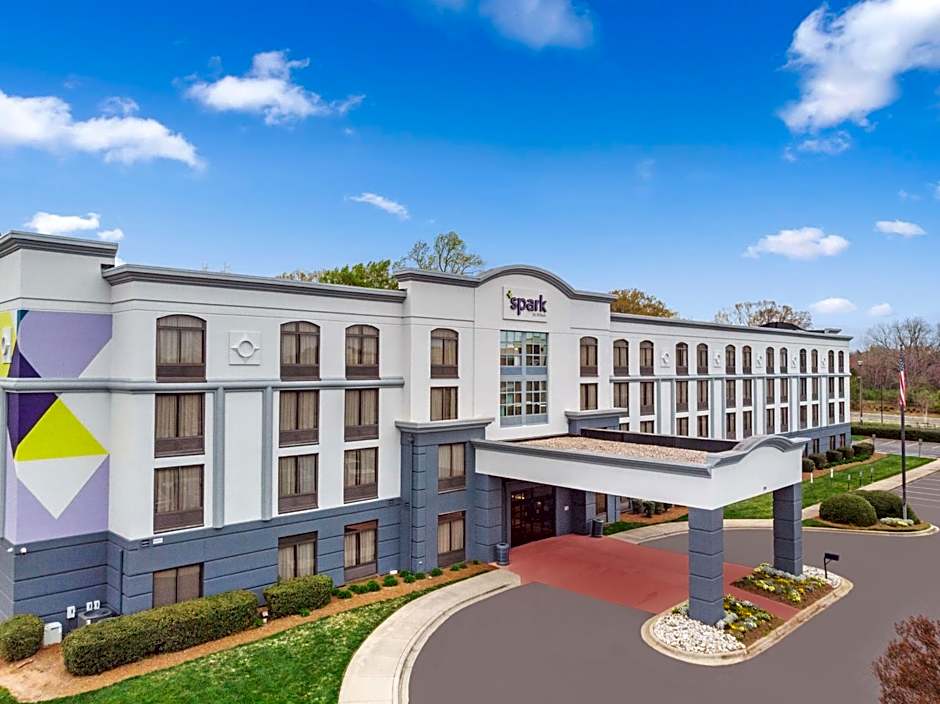 Spark By Hilton Charlotte Tyvola I-77